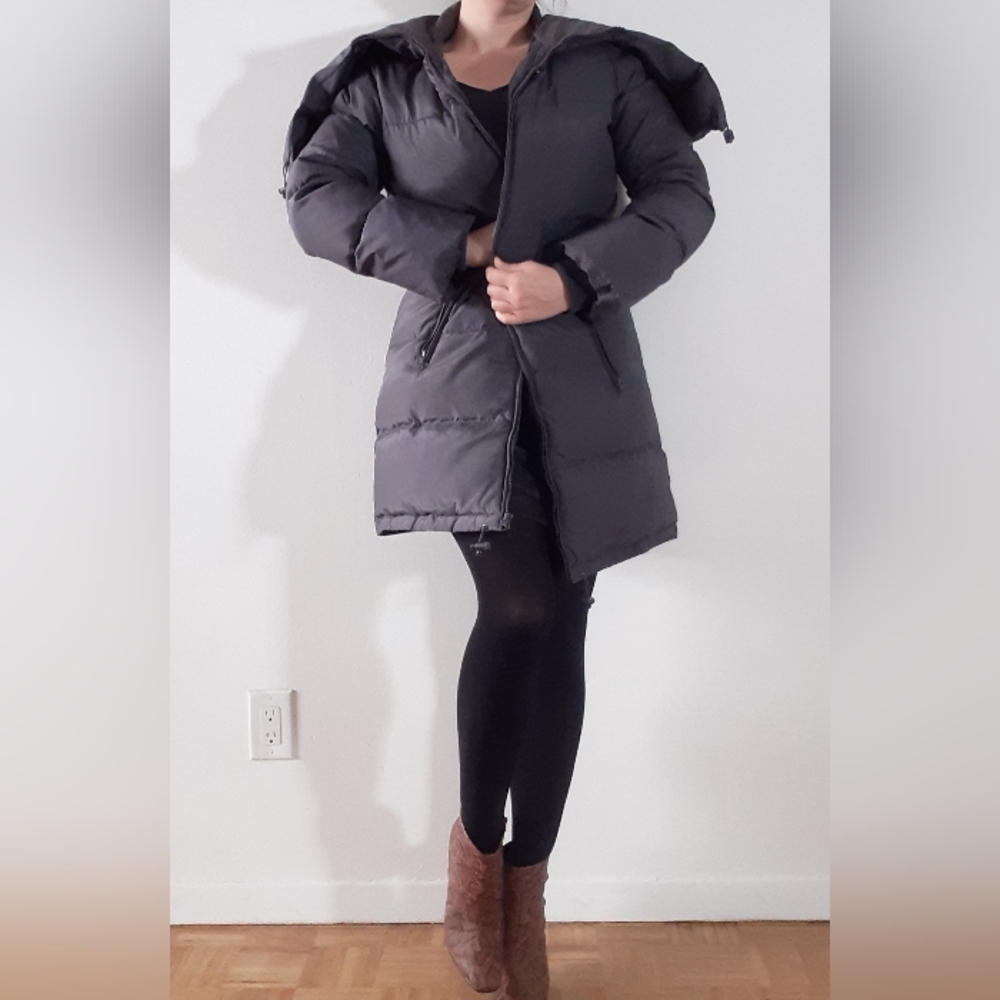 Danier down-filled winter coat/ jacket in grey - Picture 3 of 13